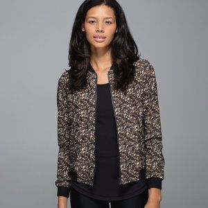 Lululemon Reversible Party Bomb Jacket NYE Exclusive Size 6